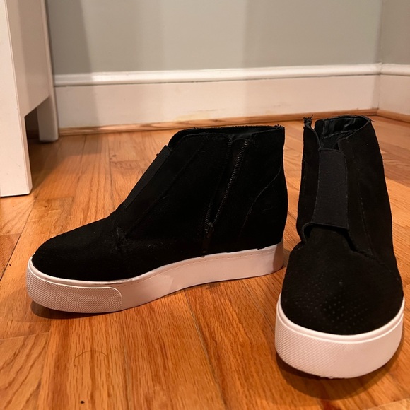 Soda Black High-Top Sneakers with White Soles - Picture 3 of 4